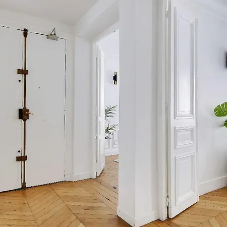 High-end 4br Close To Champs-elysees