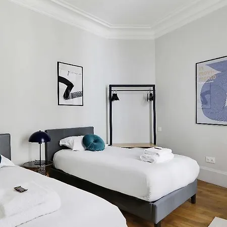 High-end 4br Close To Champs-elysees *