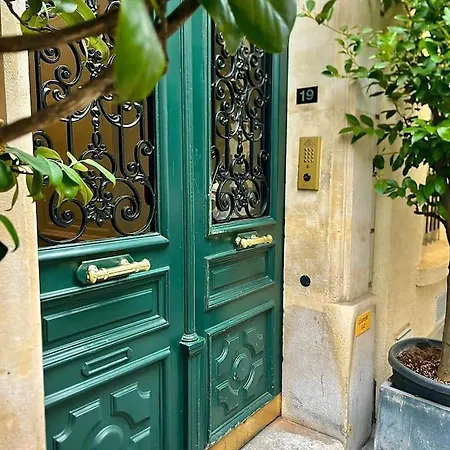 High-end 4br Close To Champs-elysees Paris